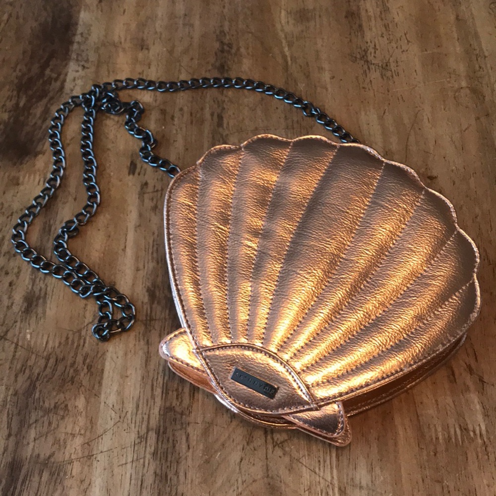Rose Gold Metallic Seashell Purse
